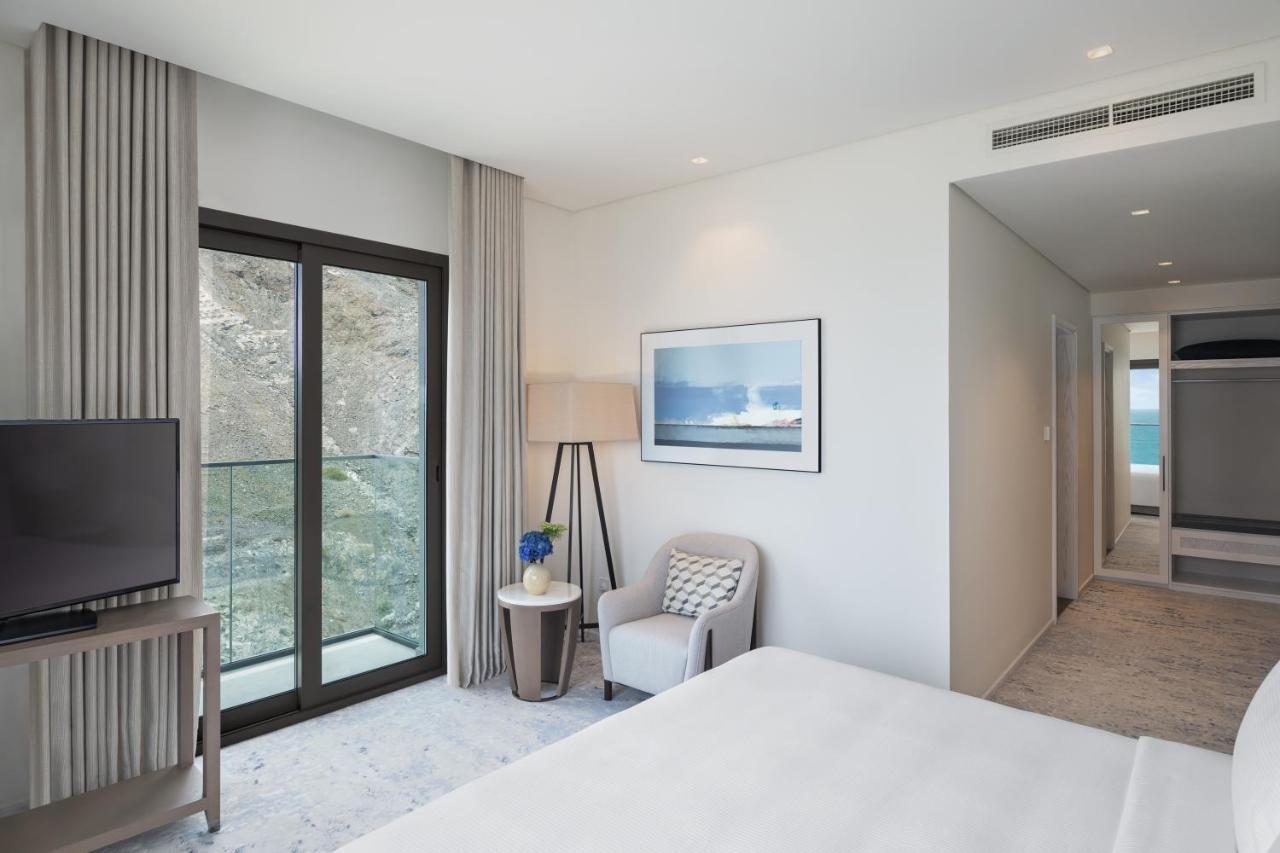 Address Beach Resort Fujairah Al Aqah Luaran gambar Deluxe Room