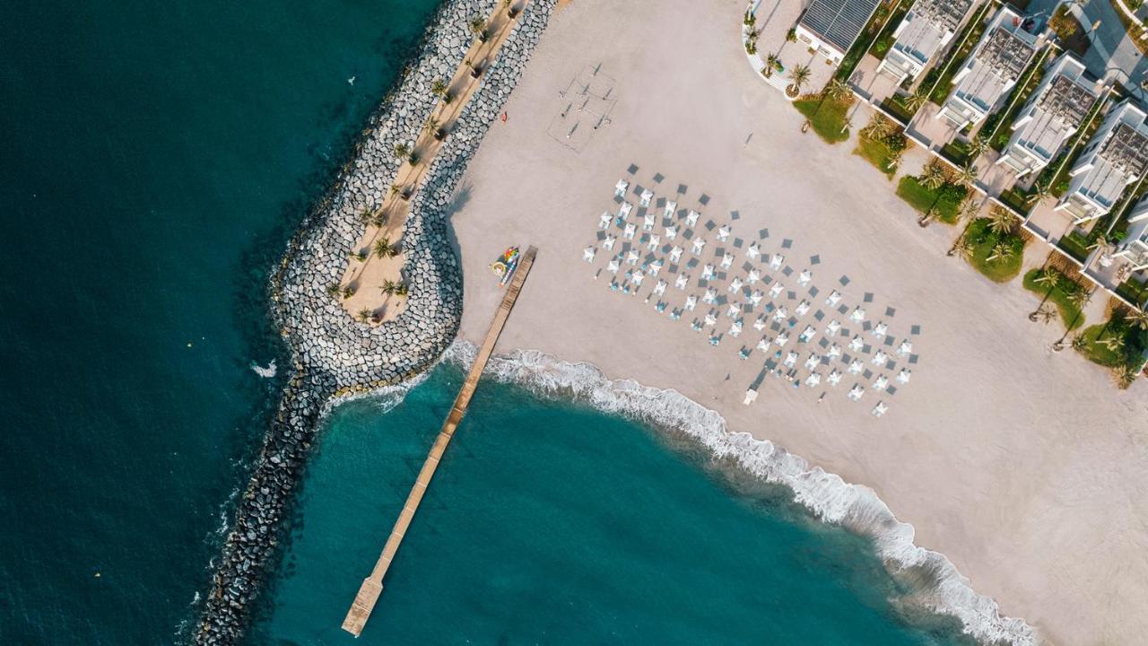 Address Beach Resort Fujairah Al Aqah Luaran gambar Aerial view of the beach